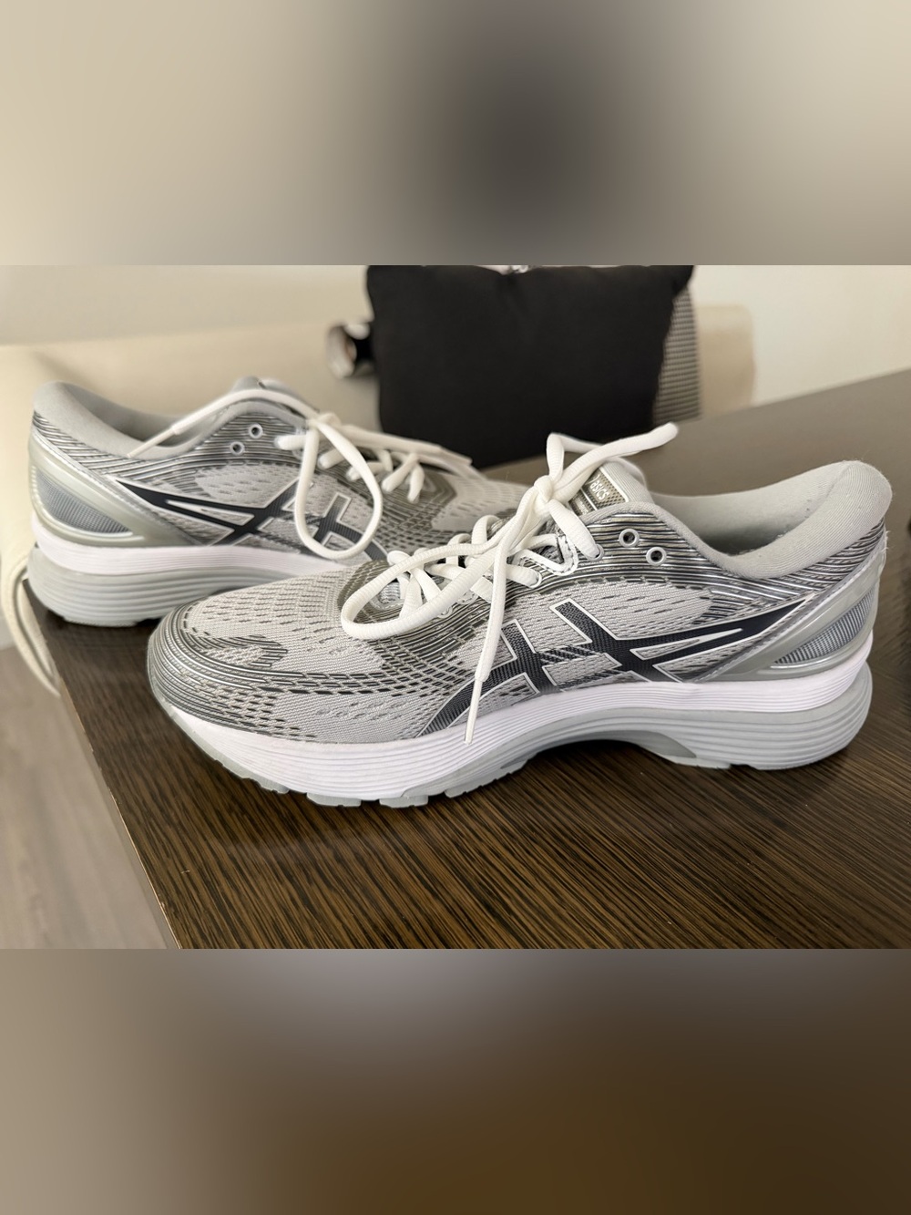 ASICS GEL NIMBUS 21